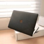 Carcasa Cuero para  MacBook Air/Pro Troquelada (Hueco) - Imagen 2